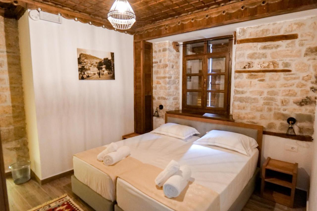 Hotel Kapllani Berat Kültér fotó