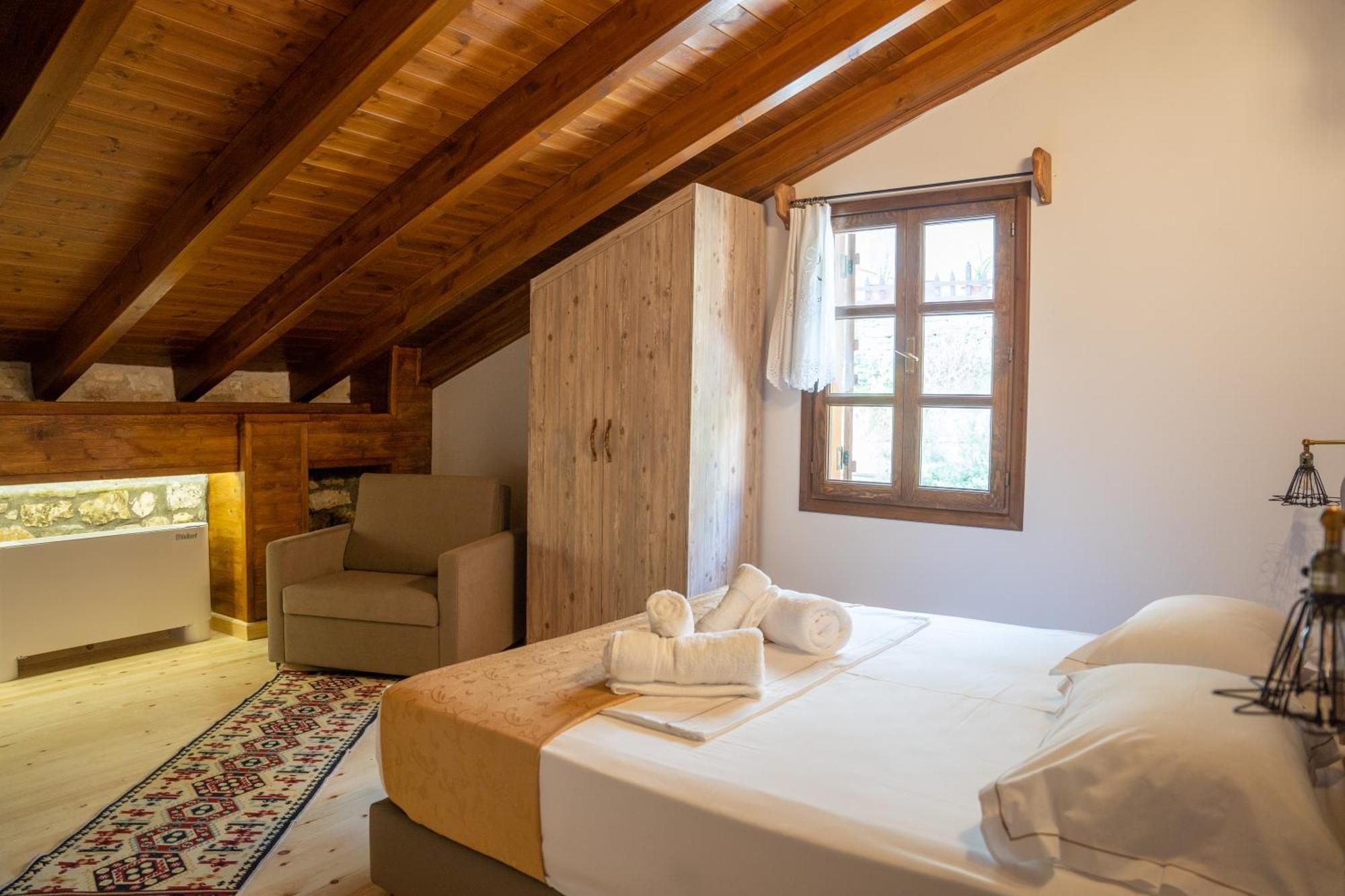 Hotel Kapllani Berat Szoba fotó